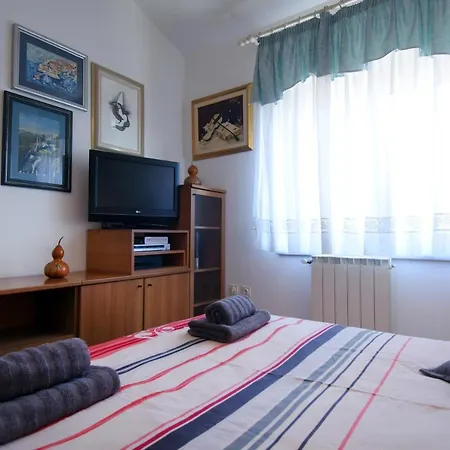 Apartment Gallery Premium 99 Near Ammphiteatre With Garage 5 Days And More Gratis *