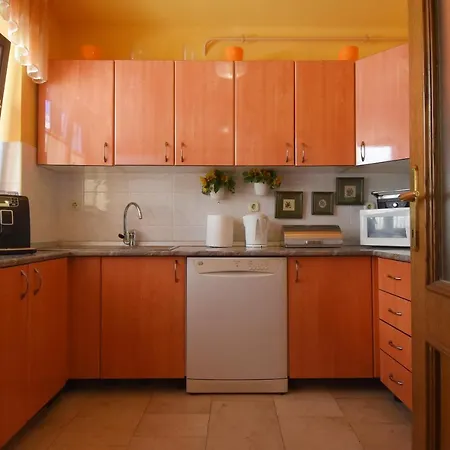 Gallery Premium 99 Near Ammphiteatre With Garage 5 Days And More Gratis Apartment *