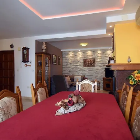 Gallery Premium 99 Near Ammphiteatre With Garage 5 Days And More Gratis Apartment *