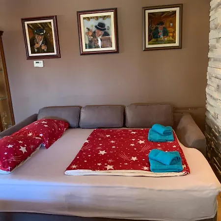 Gallery Premium 99 Near Ammphiteatre With Garage 5 Days And More Gratis Apartmán *